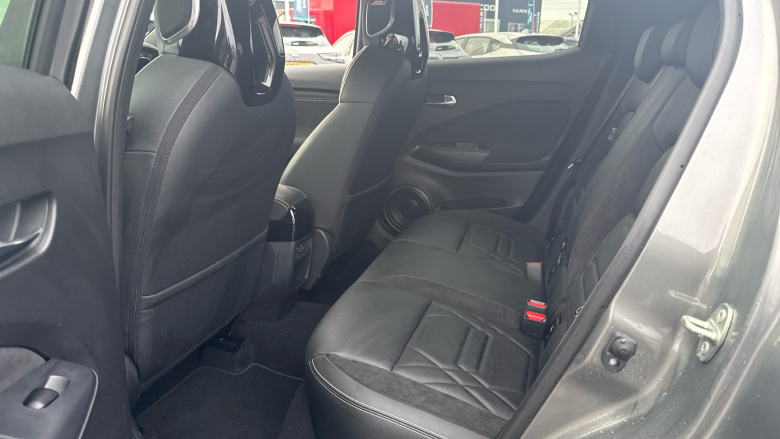 Nissan Juke 1.0 DiG-T Tekna+ 5dr DCT Petrol Hatchback